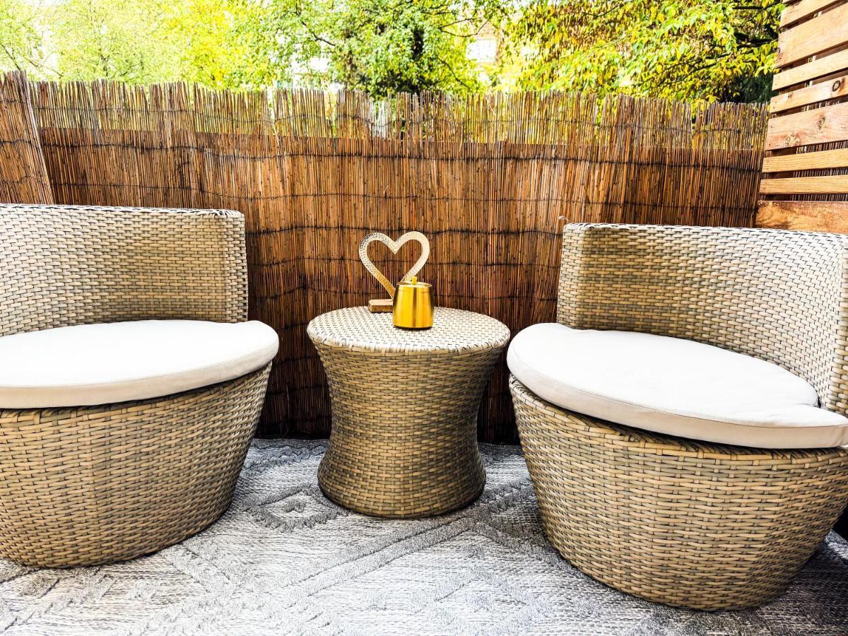 Apartment Citynah, Balkon, Grosse Kueche Und Garten *