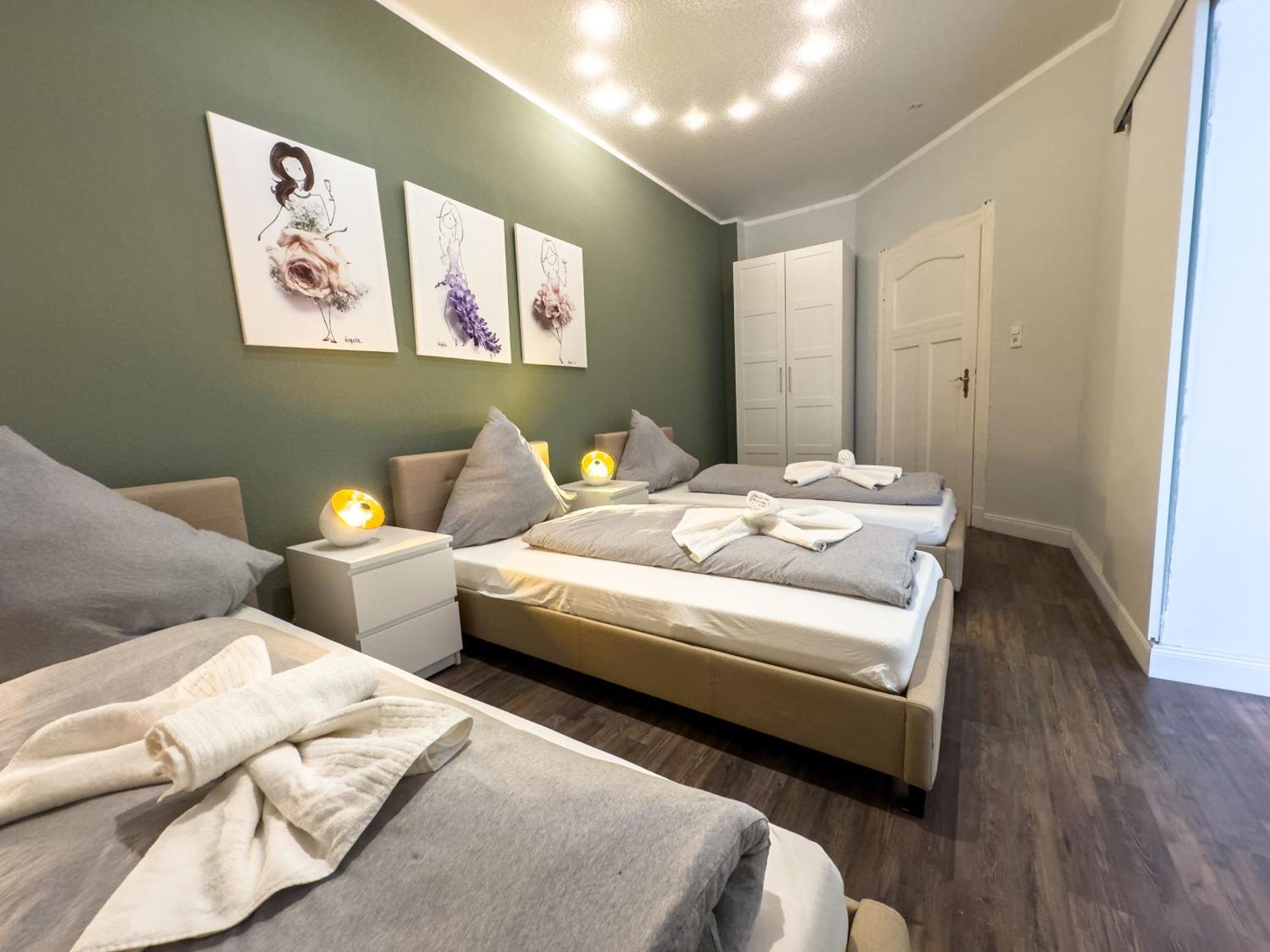 Citynah, Balkon, Grosse Kueche Und Garten Apartment